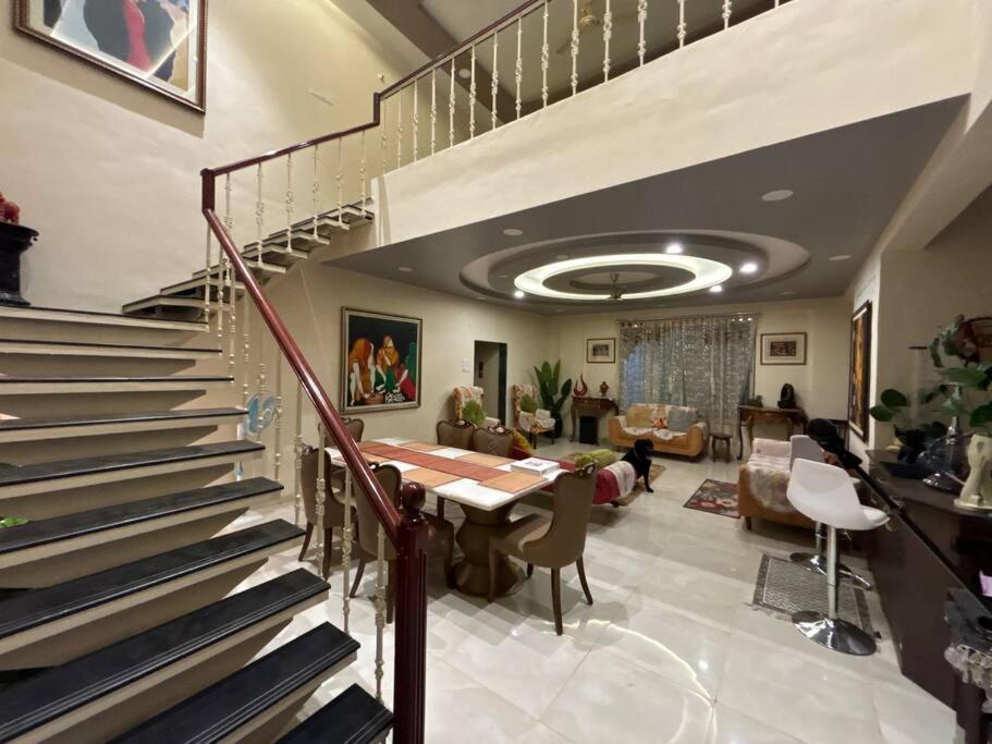 Kings Villa *